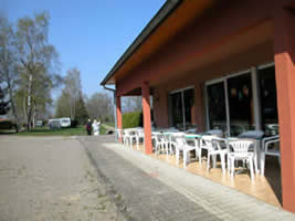 Der Campingplatz "die Biber" - die Terrasse